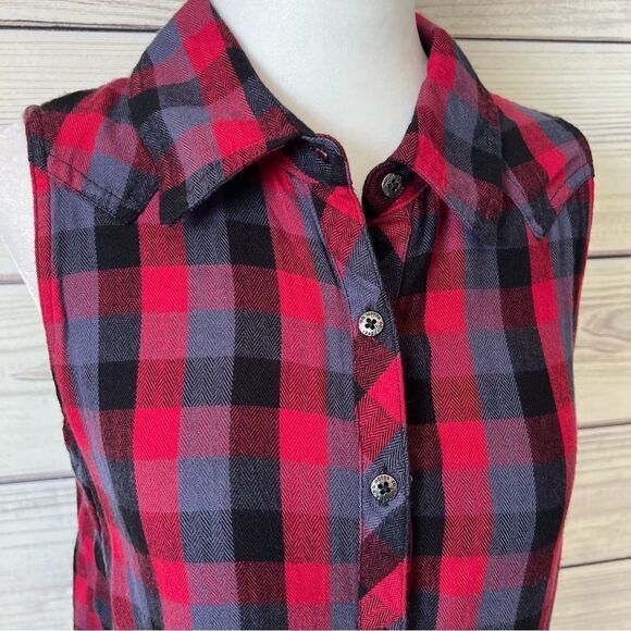 Harley Davidson Red, Black & Grey Plaid Ombré Sleeveless Top - Picture 2 of 8